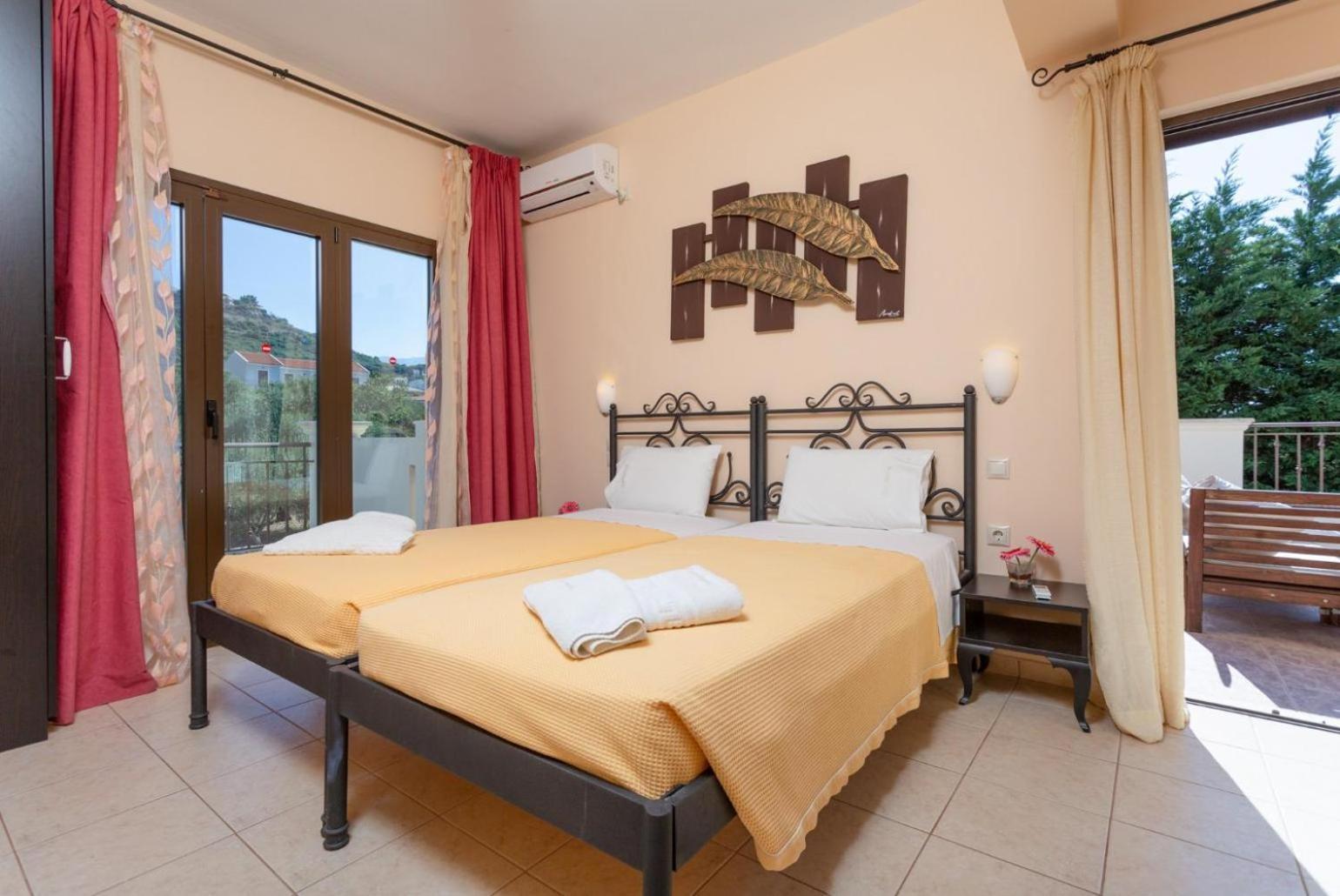 Villa Eufrosini Svoronata Bagian luar foto