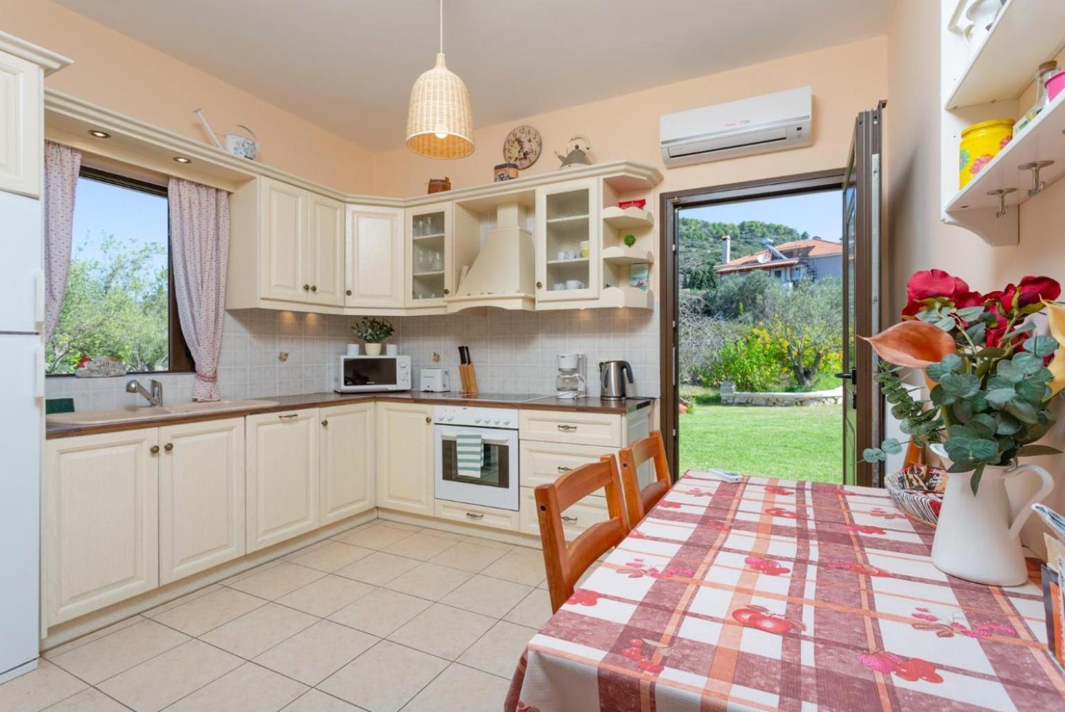 Villa Eufrosini Svoronata Bagian luar foto